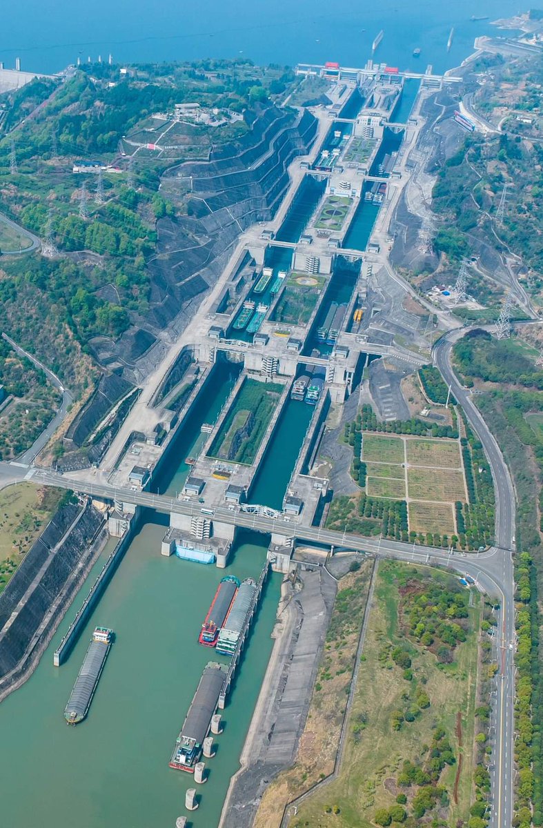 #shipping throughput of  #ThreeGorgesDam,#world's #largest hydropower project, reached 39.89M tons in 1st quarter of 2023, up 22.08% year-on-year, marking the largest cargo volume handled in the same period since the dam was put into operation 20 years ago. #China @zhang_heqing