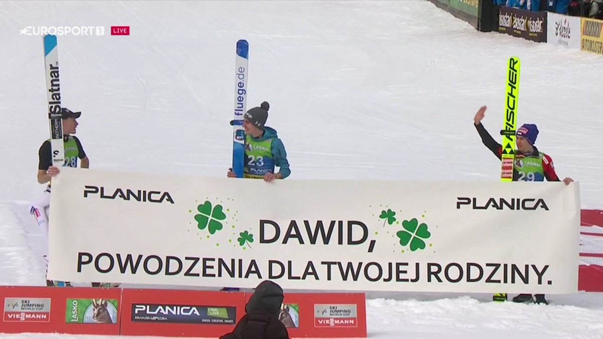 Skijumpingpl's tweet photo. 💖 #Planica #skijumpingfamily @Eurosport_PL https://t.co/HsE3pDm27n