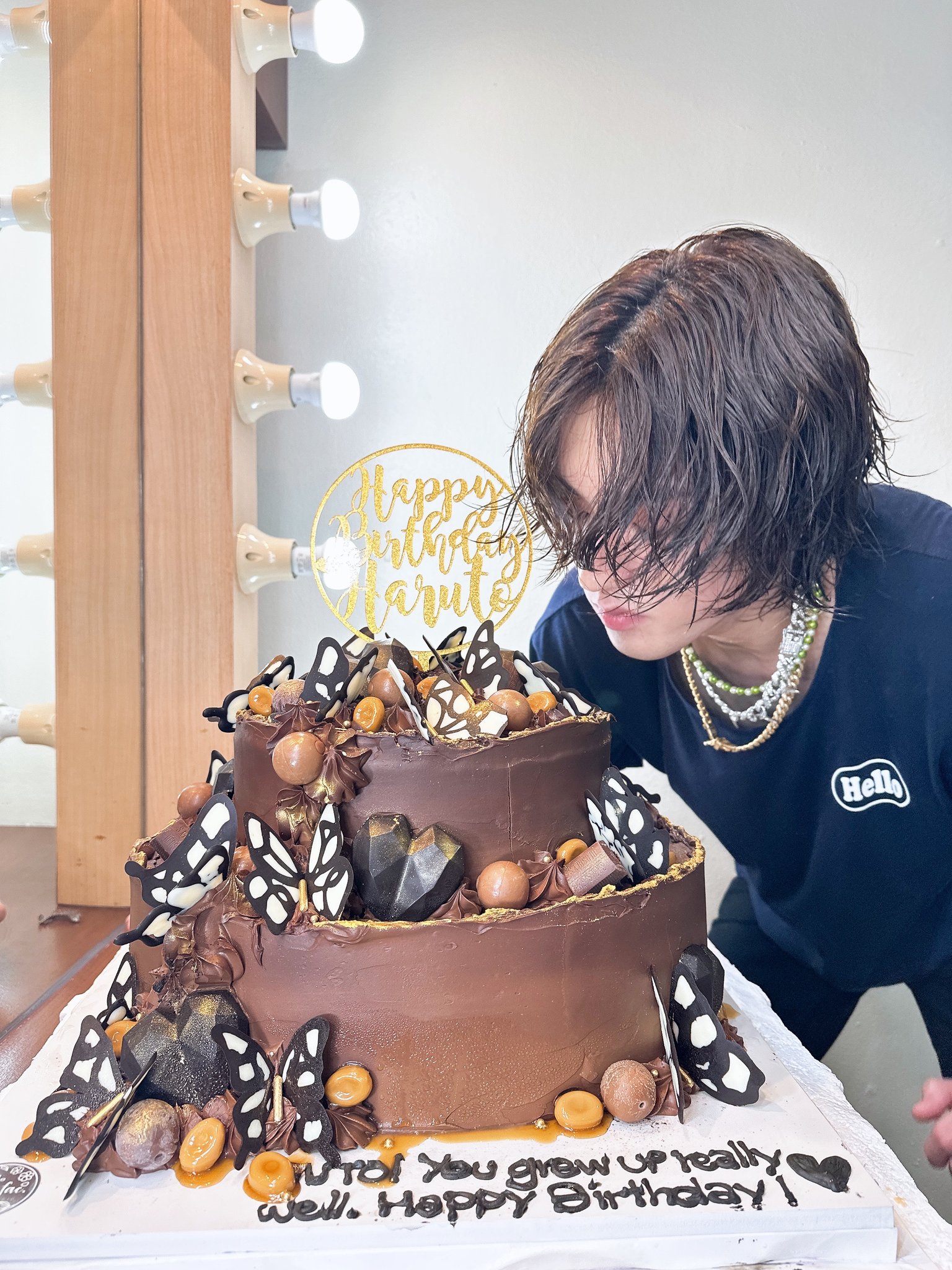 Fst--lRaMAATBAa?format=jpg&name=large