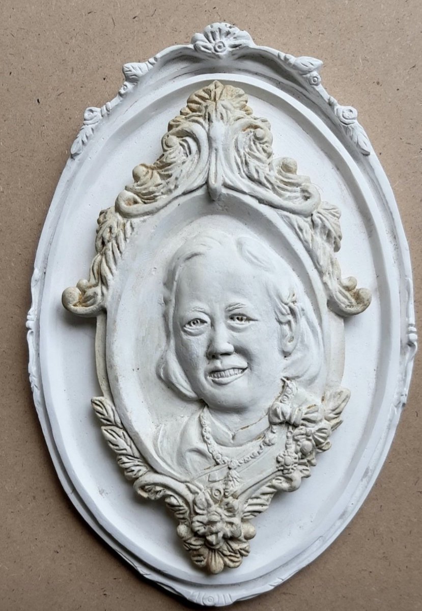 Long Live the King,
Her Royal Highness Princess Kanitthathiraj  Department of HRH Princess Maha Chakri Sirindhorn  Princess Maha Chakri Sirindhorn
, April 2, 2023