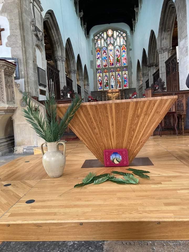 St. Thomas's Church on Palm Sunday (thank you, Br. Tom Clammer, for the photos)