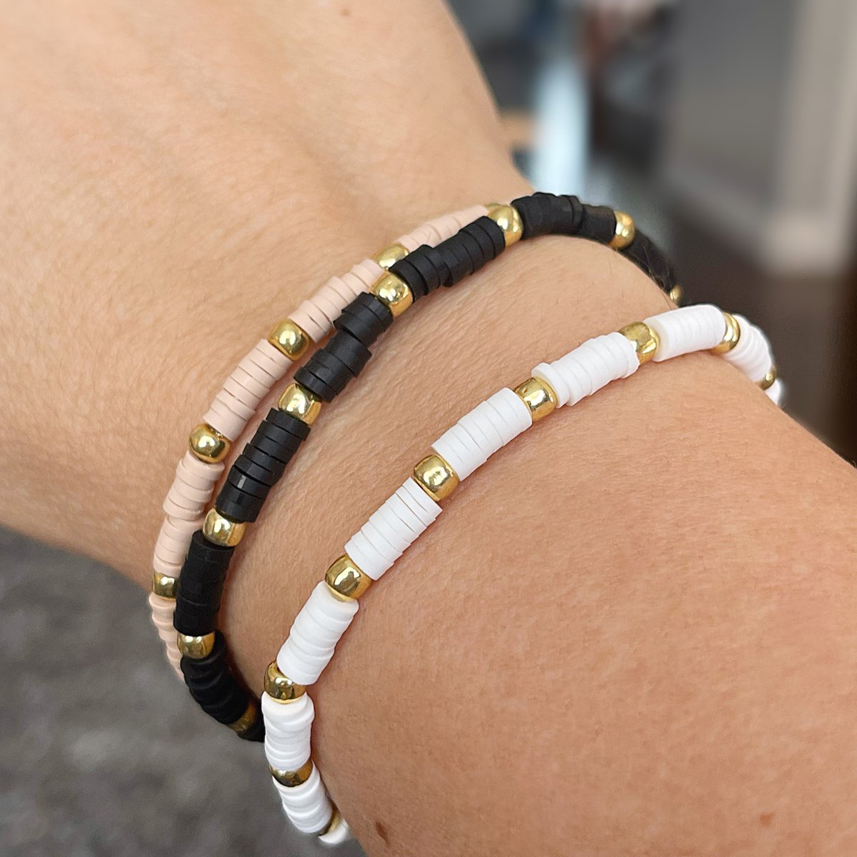 LunaByRachel's tweet photo. Every stack should have one of these… https://t.co/ACBGX3BaBH #jewelry #etsy #handmade #stackbracelets #vinyl #lunabyrachel #etsyseller #beadedbracelets https://t.co/7MiElPUgDJ