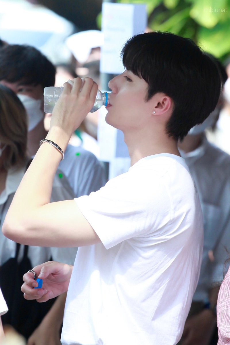 puff9888's tweet photo. only zeenunew
 #ซนซนขอแลกฟอล https://t.co/1qf33VGWTj