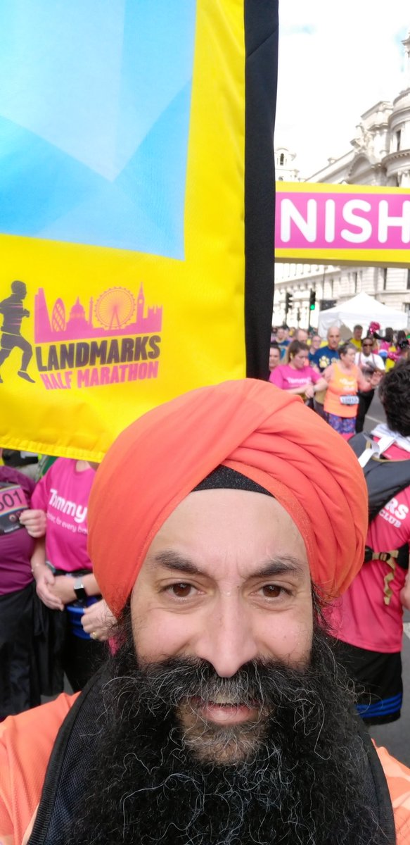 USingh_Bolt's tweet photo. Pacing 2:30 at @LLHalf today.
Official time of 2:29:02.

Pleased with that. Loved chatting to so many runners all the way round. Even saw a few familiar faces from the Midlands!

Running for @mssocietyuk 

#usinghbolt4602

https://t.co/4ZVP3OJS6I https://t.co/IzifR3Nbc3