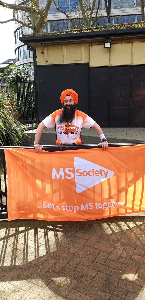 USingh_Bolt's tweet photo. Pacing 2:30 at @LLHalf today.
Official time of 2:29:02.

Pleased with that. Loved chatting to so many runners all the way round. Even saw a few familiar faces from the Midlands!

Running for @mssocietyuk 

#usinghbolt4602

https://t.co/4ZVP3OJS6I https://t.co/IzifR3Nbc3