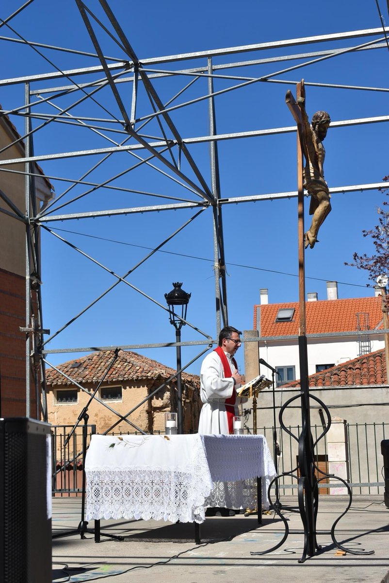 archiValladolid's tweet photo. Los vecinos de Cigales disfrutan del #DomingoDeRamos2023 😊 https://t.co/j3gcK9sRPC