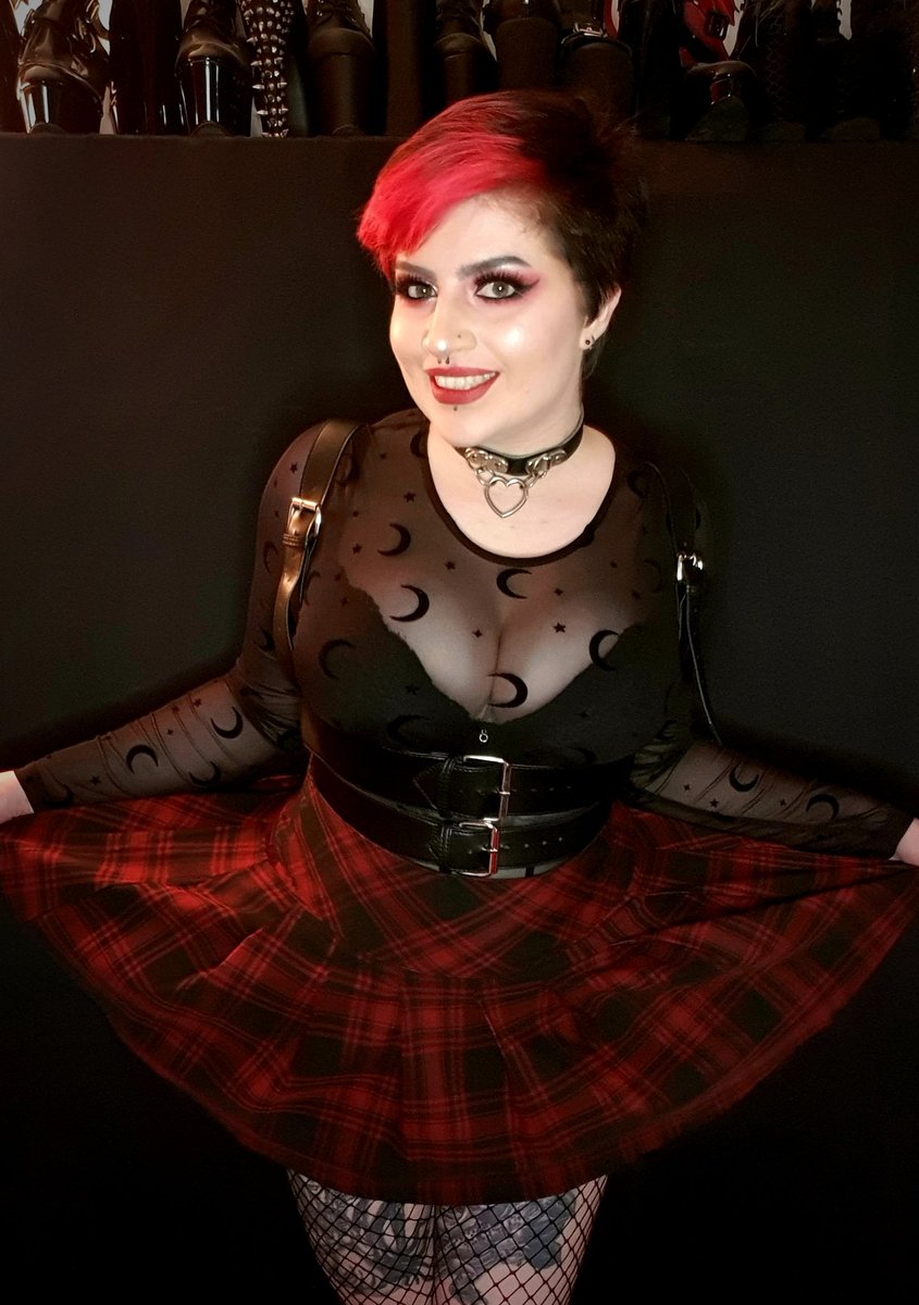 Megan_reckless tweet media