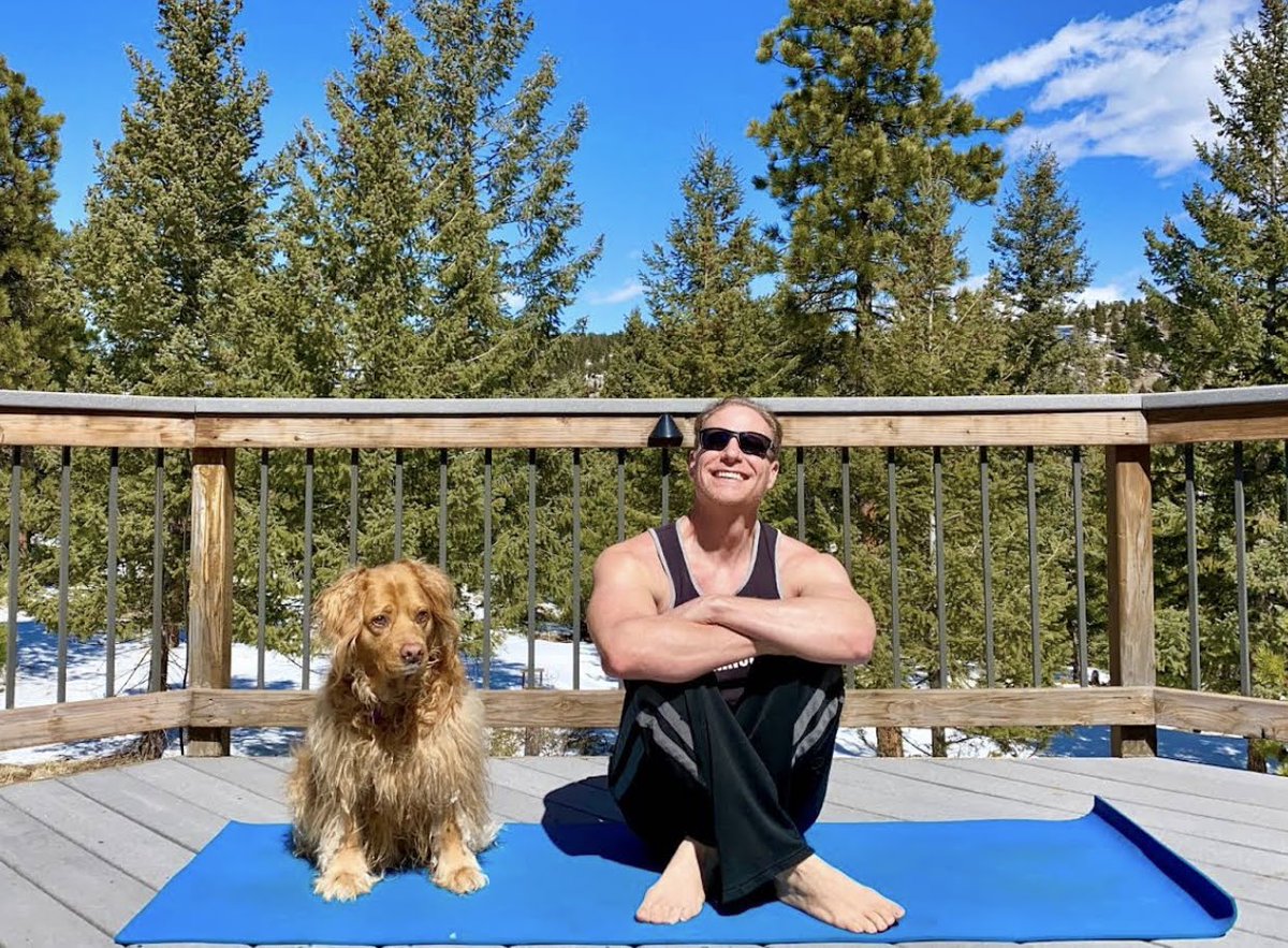 seanviguefit's tweet photo. Learn the Pilates 100 Ab Exercise w/ Coach Vigue!
CLICK: https://t.co/TBPKZOYn5h
#pilates #pilatesabs #pilatesformen #pilatesforathletes #pilatesforbeginners #seanviguepilates #powerpilates #beginnerpilates https://t.co/DjphUmih5Z