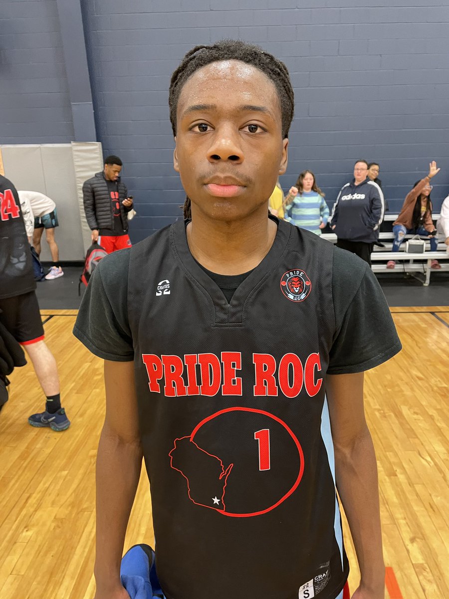 🚨Top Performer🚨

6’0” G Stephen Reed of Milwaukee King had a strong performance for <a href="/PrideRocBball/">Pride Roc AAU 🏀</a> - Bynum, scoring 12pts in their win over Fundamental U - Grey.

#TheROCK