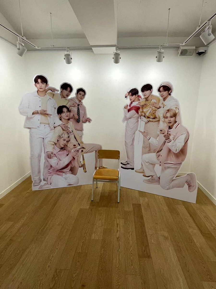 haribo60065028's tweet image. 티오원 데뷔 3주년 진심 축하해용 ❤
사진이랑 폴라 진짜 많아서 너무 좋아요
그리고 지수 너무 귀여워ㅋㅋㅋㅋ💗💗💗
#TO1_Springtime_TOgether