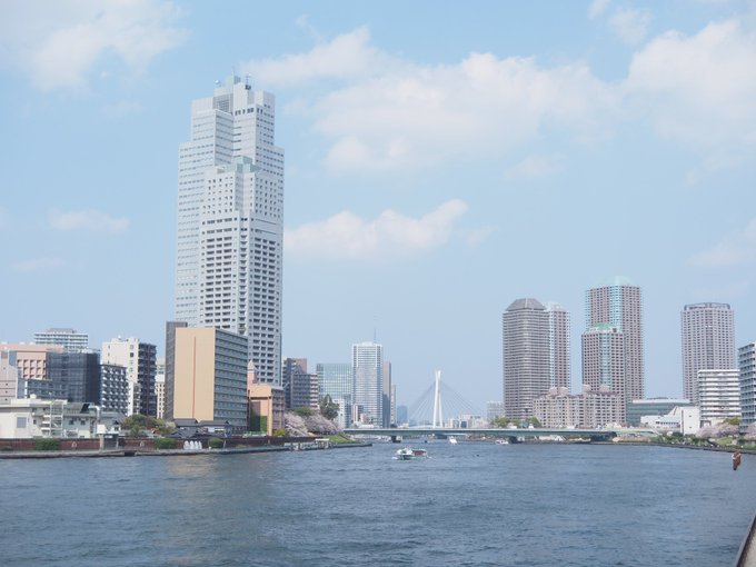 ３月のライオン的にはどうしても“あの橋”を渡って月島上陸したかったので、勝どき橋から一旦本土に戻る…w勝どき橋もかっこい