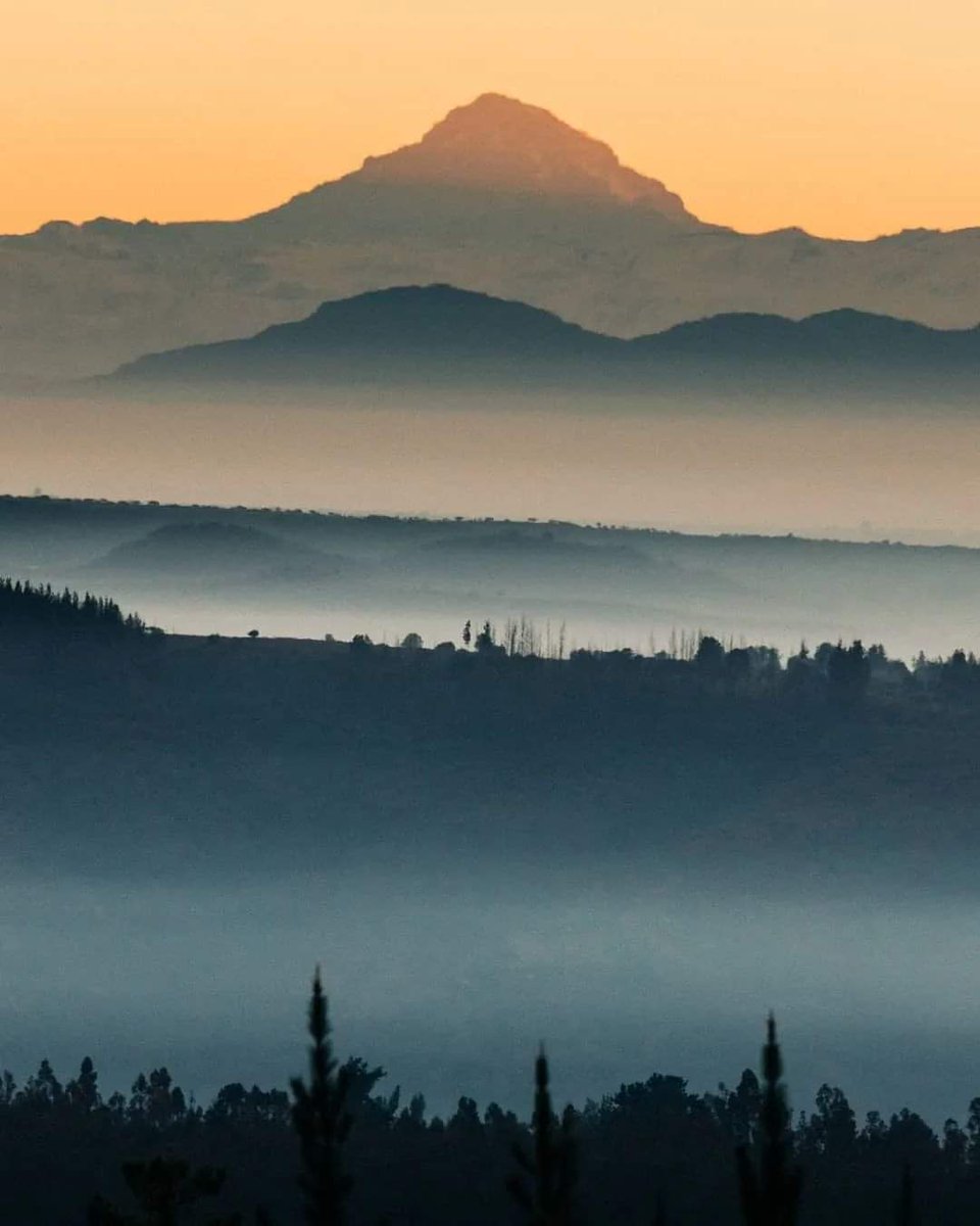 Desde Pichilemu.

El Monte Aconcagua, imponente ... a 250 Km. distancia
<a href="/RedMeteoA/">Red MeteoAficionada</a> 
<a href="/FRECUENCIA7TV/">EMERGENCIAS F7</a> 
<a href="/meteoandino/">𝙈𝙚𝙩𝙚𝙤 𝙇𝙤𝙨 𝘼𝙣𝙙𝙚𝙨🌧️🌩️🌞</a> 
<a href="/sanfelipeinform/">@sanfelipeinformate</a> 
<a href="/Sepulinares/">Alejandro Sepúlveda Jara</a>