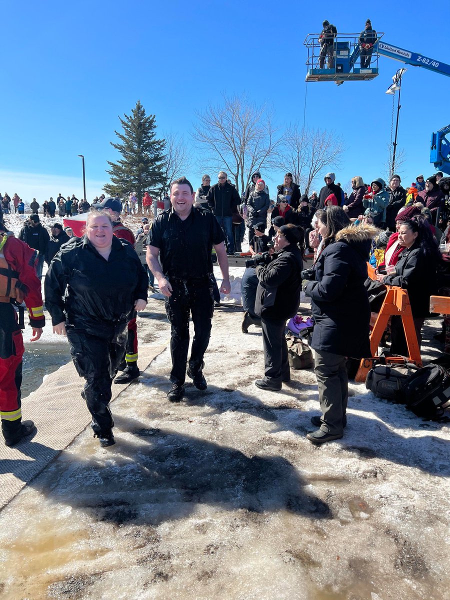 tbcclocal708's tweet photo. Some more photos of yesterday's Polar Bear Plunge! https://t.co/6VLBELxdlV