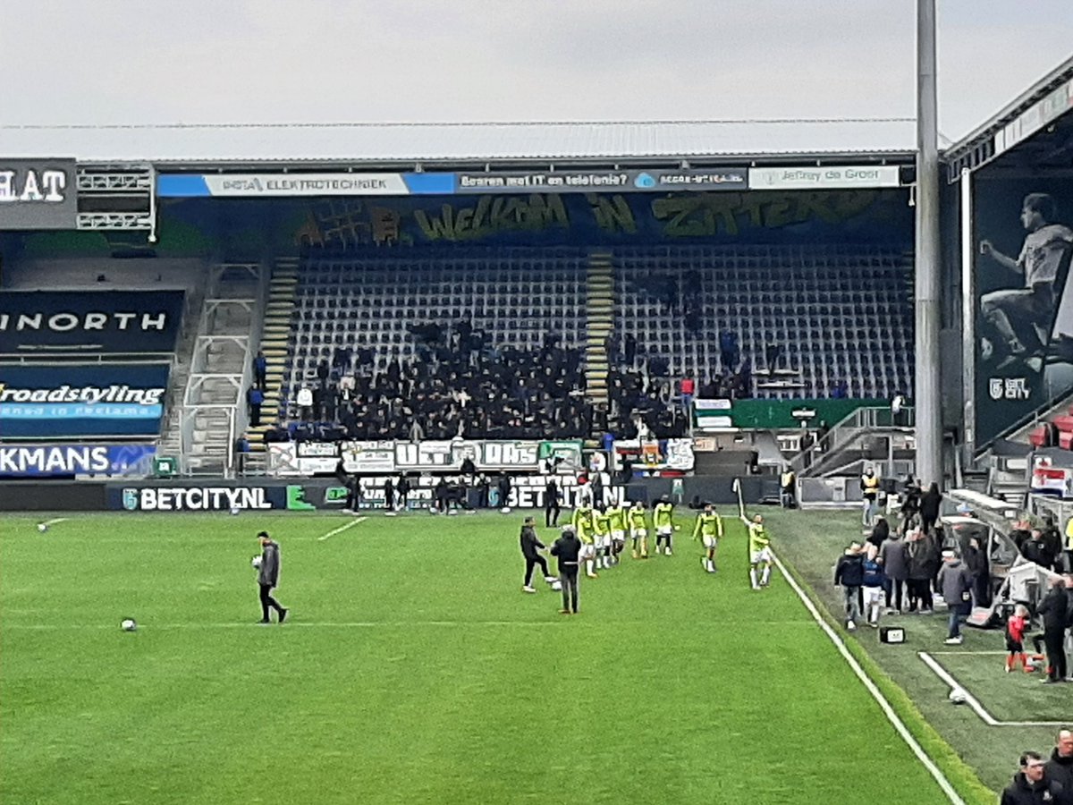 Sjaele Wikser 💛💚 tweet media