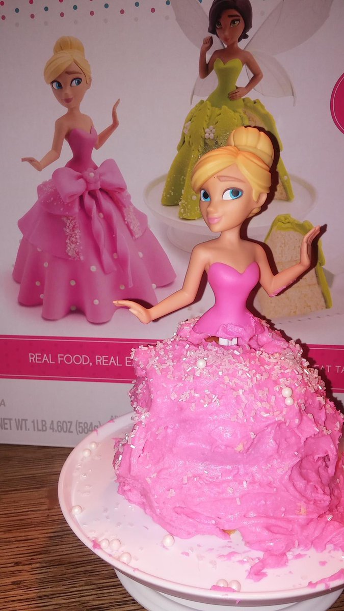 BrendanDeneen's tweet image. Princess Cupca....Blobcake. #DadFail