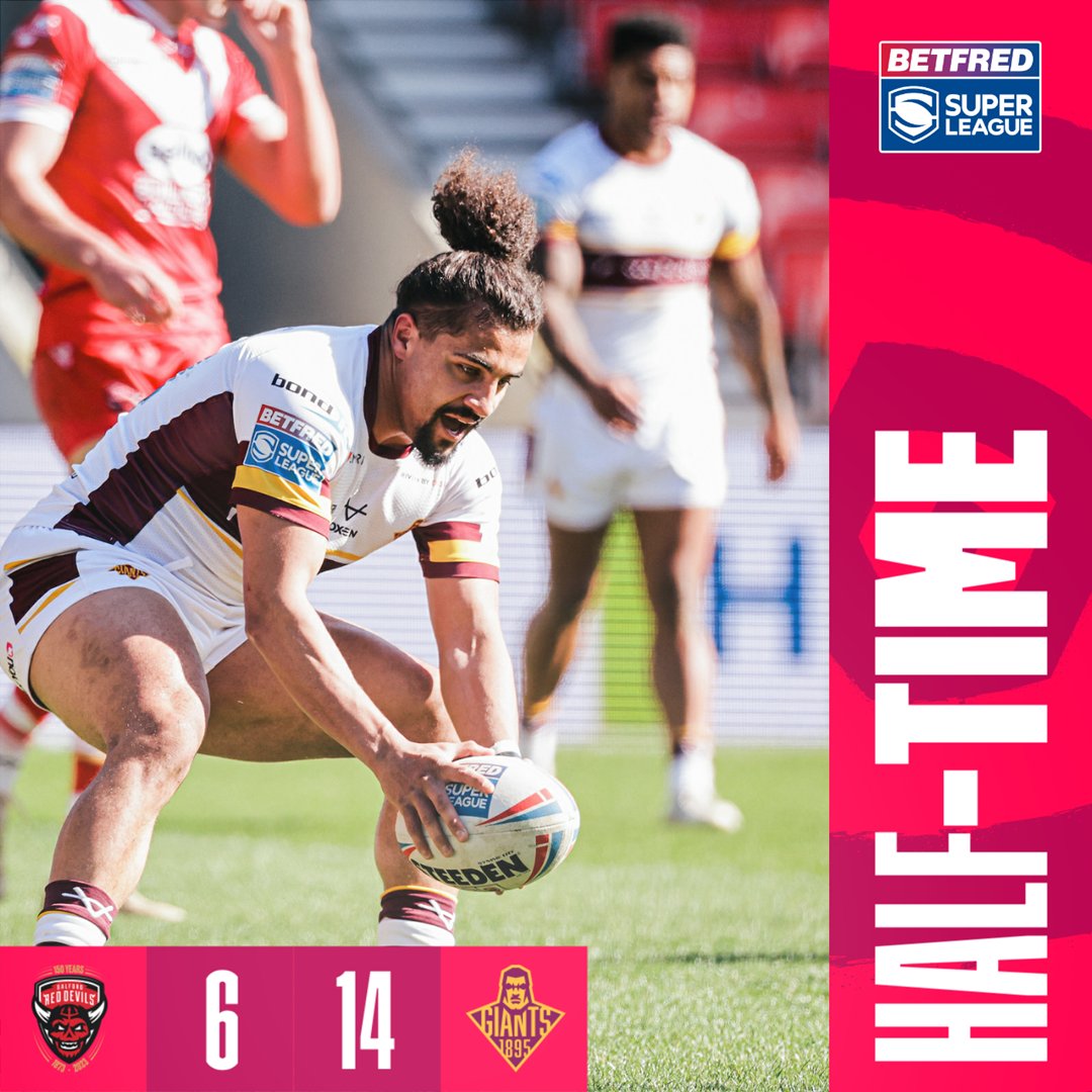 SuperLeague's tweet photo. . @Giantsrl lead at the break🏉

#SLSalHud https://t.co/erAkHH8Wkw