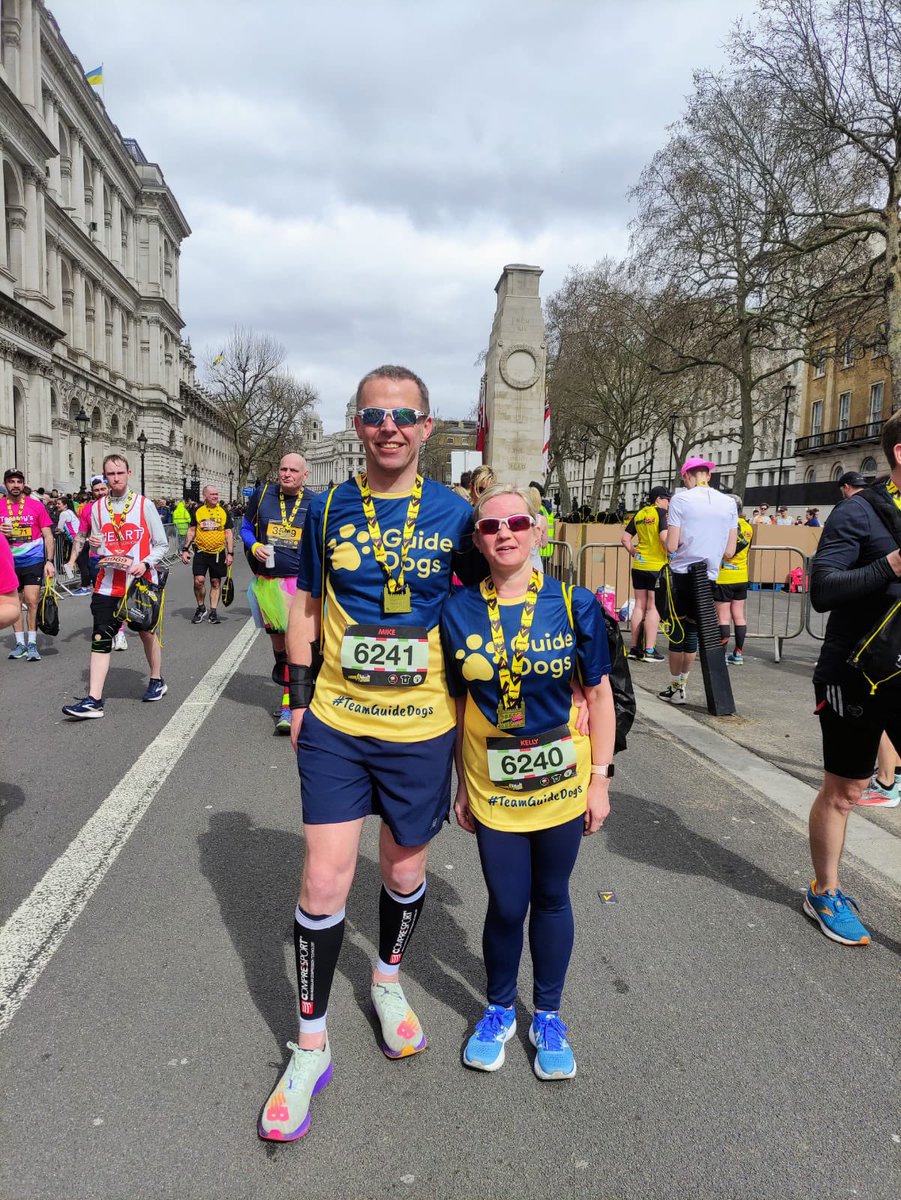 barton_kell's tweet image. Fantastic @LLHalf this morning - great atmosphere and good to run past so many iconic landmarks.

Loved running (and fundraising) for @guidedogs too!

#blind #BlindRunner #GuideRunner #fundraising #London #Landmarks