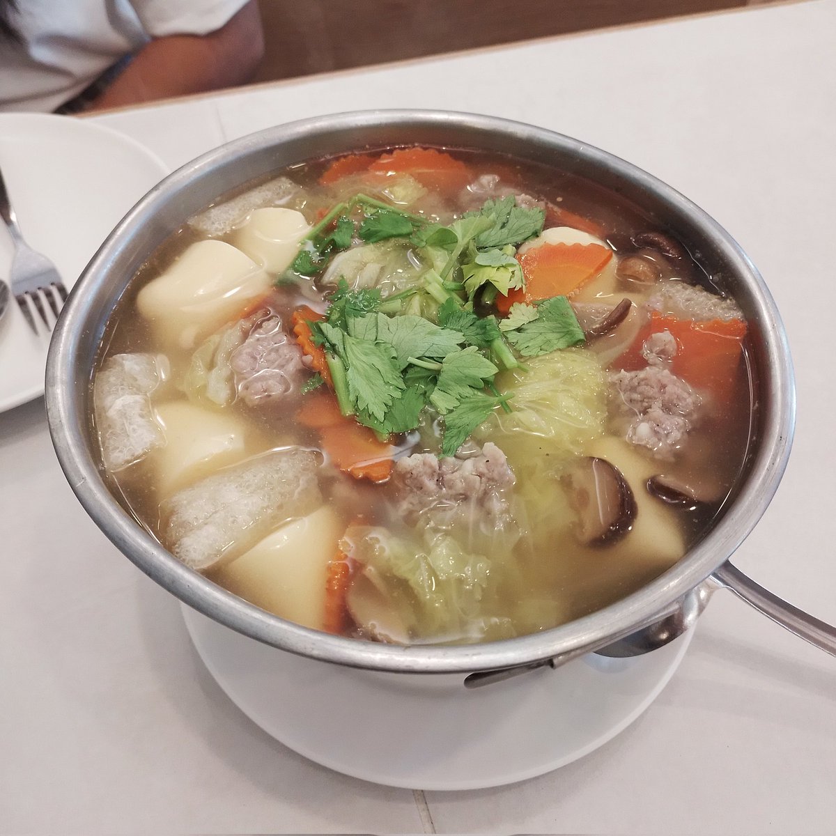 LoststarRay's tweet image. Clear Soup with Tofu with Minced Pork, Battered Shrimp, Stir Fried Spicy Seafood #sundaymenu 💚🌱🌿🍀
