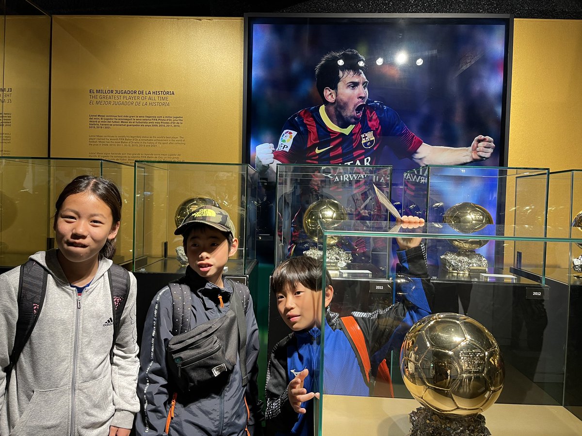 OSO_SFL's tweet photo. スペイン遠征2023🇪🇸
FCバルセロナツアー。
フットボーラーにとって、
最高の思い出になりました。
#OSOSFL
#SustainableFootballLife
#BarcelonaFootballStage
#CreativeFootball
#Gusgol
#FClegal
#FCB
#casablanca
#スペイン
#サラゴサ
#フットボール
#サッカー https://t.co/kN8LEgaC4e