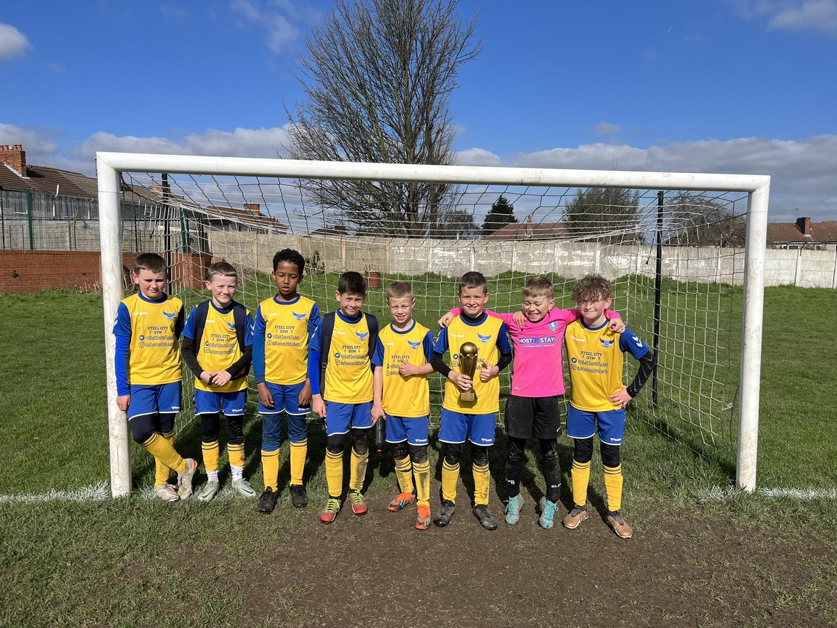 What a team performance today, couldn’t pick a player of the match so they all received it 🦉🔵🟡⚽️