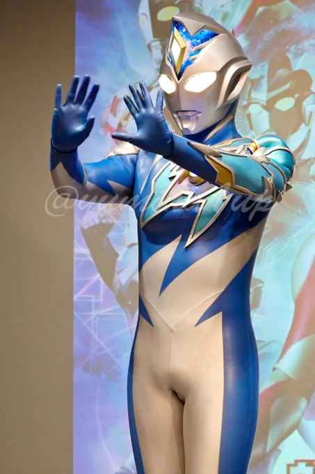 やっぱりミラクルはクールでミステリアスだなあと思ってたらいつものアスミカナタだった#ウルトラヒーローズEXPO #ニュージェネレーションワールド #ウルトラマンデッカー 