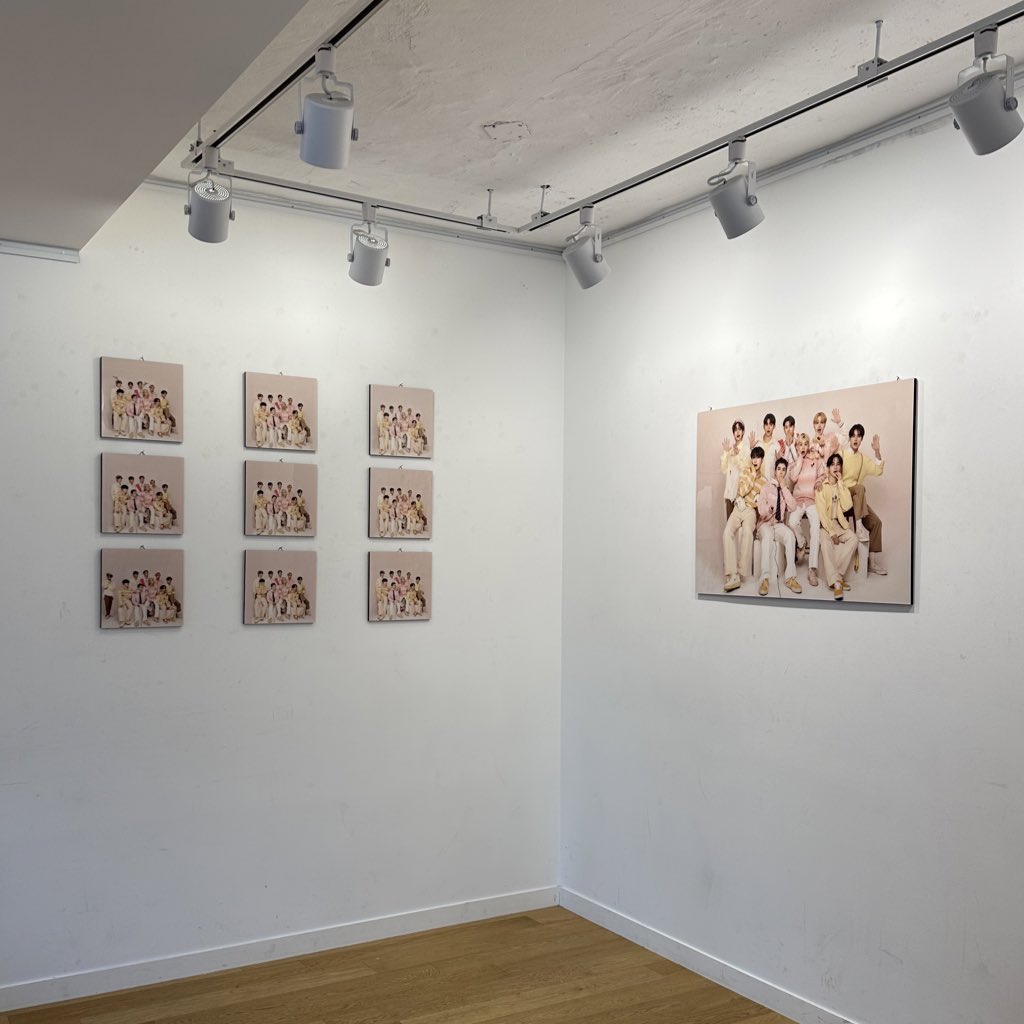 earldjf's tweet image. 4월의 시작을 티오원과 함께라 행복해요💛🩷
우리 티오원 사랑합니다아아 
#TO1_Springtime_TOgether