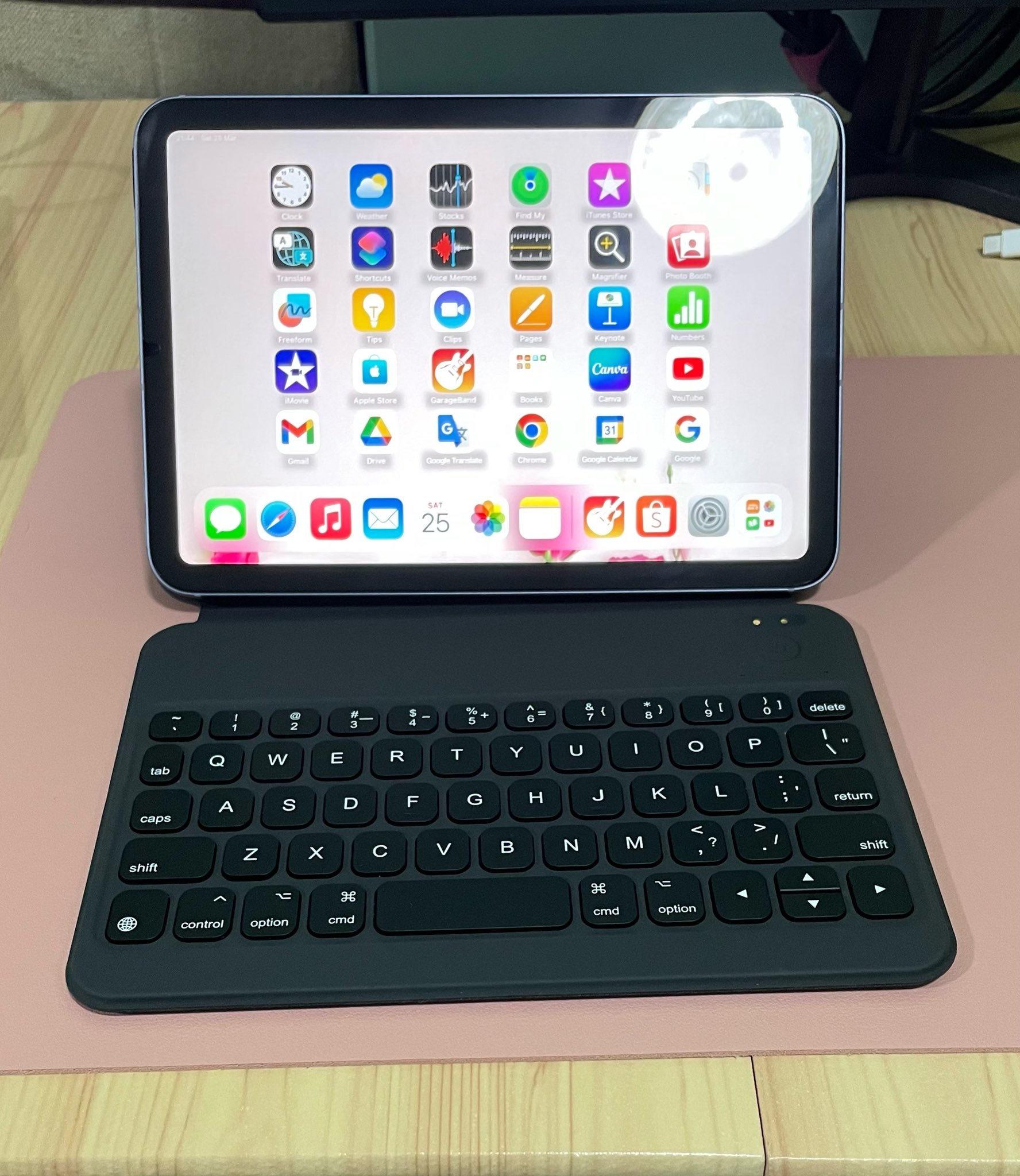 เที่ยงวันศุกร์ on Twitter "ส่งต่อ Magic Keyboard Ultra Slim Wireless