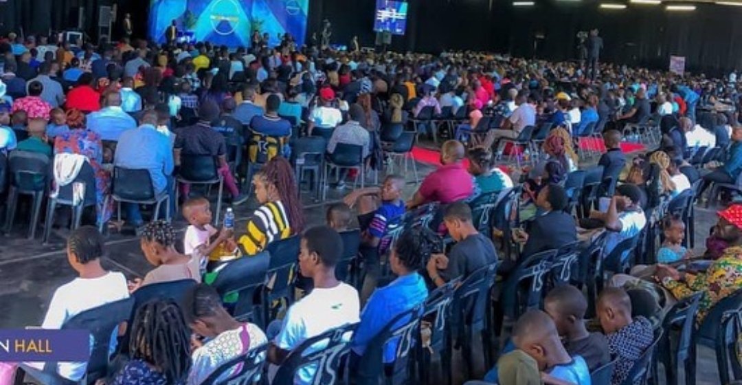 UebertAngel's tweet photo. HARARE SPIRIT EMBASSY was on fire with Pastor Felix! https://t.co/nIpDWRAUMB