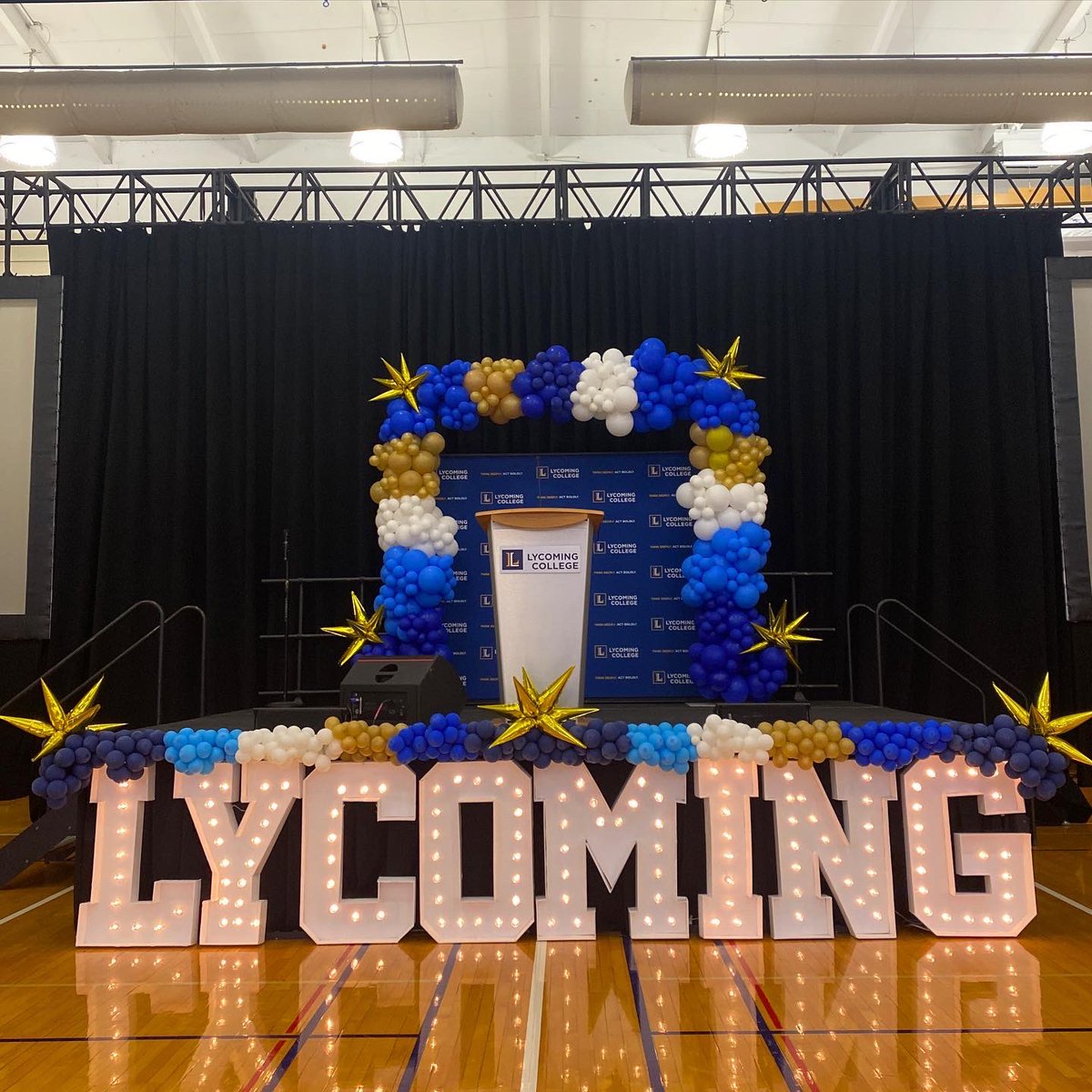 LycomingCollege's tweet photo. It’s our favorite day of the year: Accepted Students Day! 💛💙 Welcome admitted and committed students! #Lyco2027 #LycomingCollege #ThinkDeeply #ActBoldly https://t.co/6ZkJTqCIXH