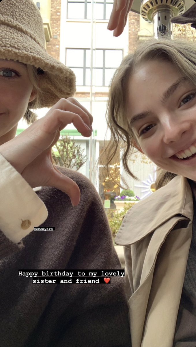 bishopsinclair_'s tweet image. isabel is literally the sweetest sister ever 🥺 i love her and emma’s bond so much