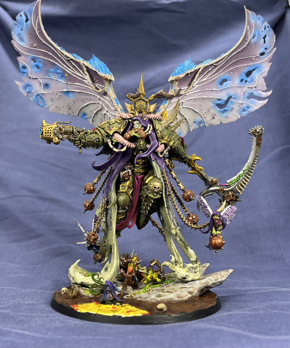 GarethHreidmar's tweet photo. Finally got the photo box out to take some better pictures of Mortarion. @warhammer #WarhammerCommunity #miniaturepainting #warhammer40k #deathguard https://t.co/Df4FL8pRXR