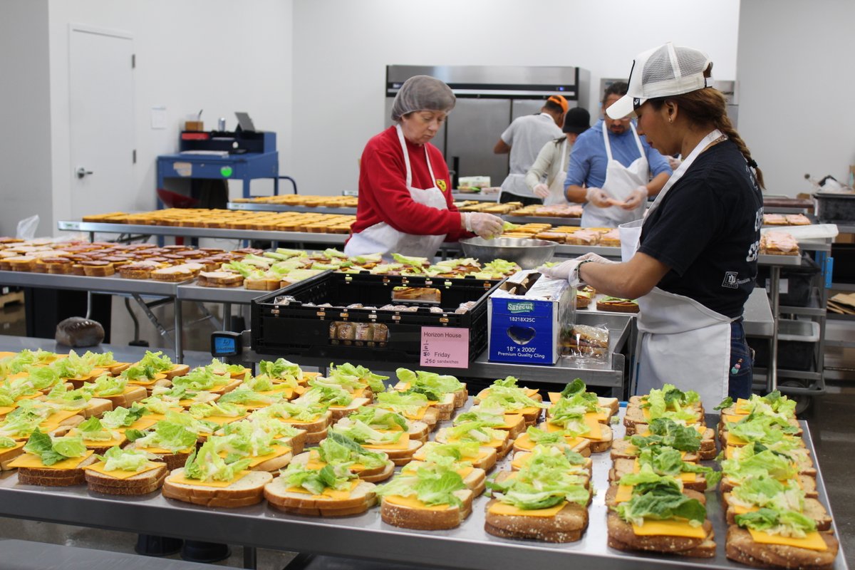 SecondHelpings's tweet image. Second Helpings is Indy's community kitchen. Now in our 2️⃣5️⃣th year, we continue to #FeedIndy.

We rescue food because we refuse to waste when others have none. 25 years later and the need continues – so we’ll go on undeterred. Will you join us? secondhelpings.org/donate/