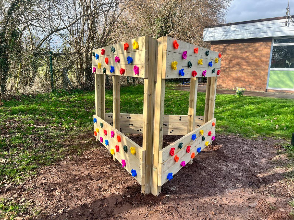 PrecisionTimber's tweet photo. Check out our before and after of our peak traverse wall for @osbastonciw
The children love it! Traverse walls are fantastic for building core muscle development, hand-eye coordination and problem solving. πͺπ»
Shop now : https://t.co/3oXG5jnjtL
#eyfsresources #traversewall https://t.co/RNwuw1y8mA