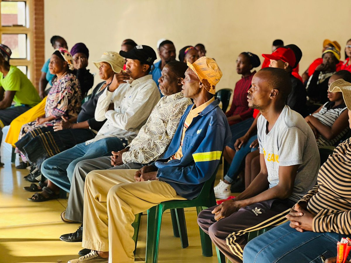 EFFGautengProv's tweet photo. The Convener Deployee to Gauteng, Commissar Dr @MbuyiseniNdlozi, and the Provincial Chairperson Nkululeko Dunga @DungaLeko alongside the Councillor Candidate addressing the Community of Bronkhorstspruit,  Ward 105 in Sokhulumi ahead of the By-Elections.
#VoteEFF
#EFFTurns10 https://t.co/t56hu1wZ20