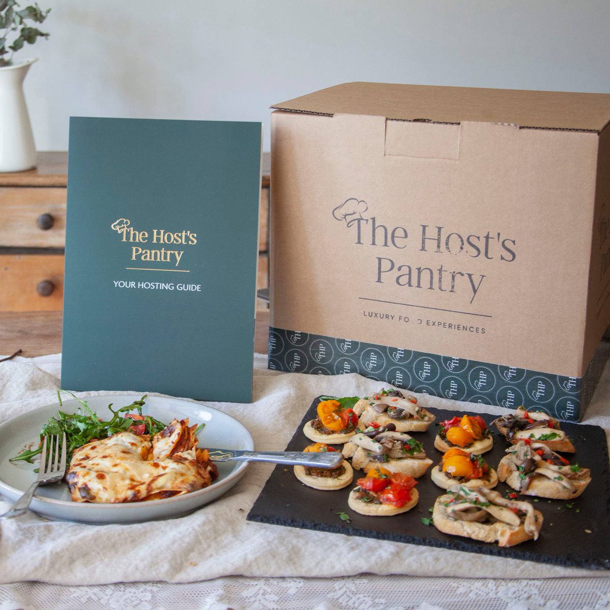 thehostspantry's tweet image. Orders close tonight for Easter weekend!

Mix and match any of our starters, mains and desserts to create your perfect Easter menu. Don't forget it's nationwide delivery and free delivery for orders over £70.

#easterweekend #eastermenu #recipebox #hostspantry