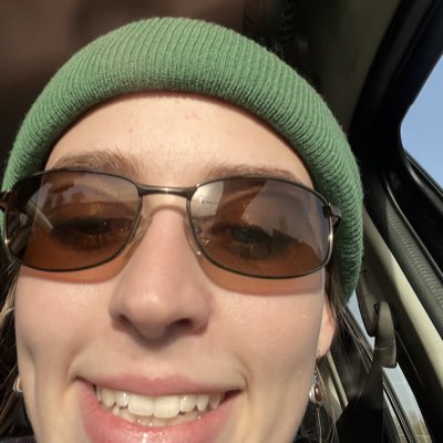 colecropcoder's tweet image. #NewProfilePic ooh yeah I like this one.. you can see my brow hairs nicely