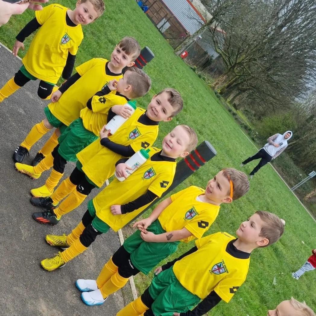 CwmWelfareAFC's tweet image. Brilliant to see our u5/6's play their first game today 🙌🏼! Big thanks to @tonyrefailbgc for hosting. 💛💚