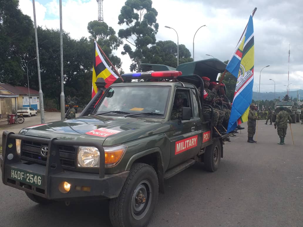 StanysBujakera's tweet photo. #RDC: L'armée ougandaise prend le contrôle de Bunagana après le retrait du M23. Les FARDC "interdites" d'approcher la zone. https://t.co/VxJKYPjCMm