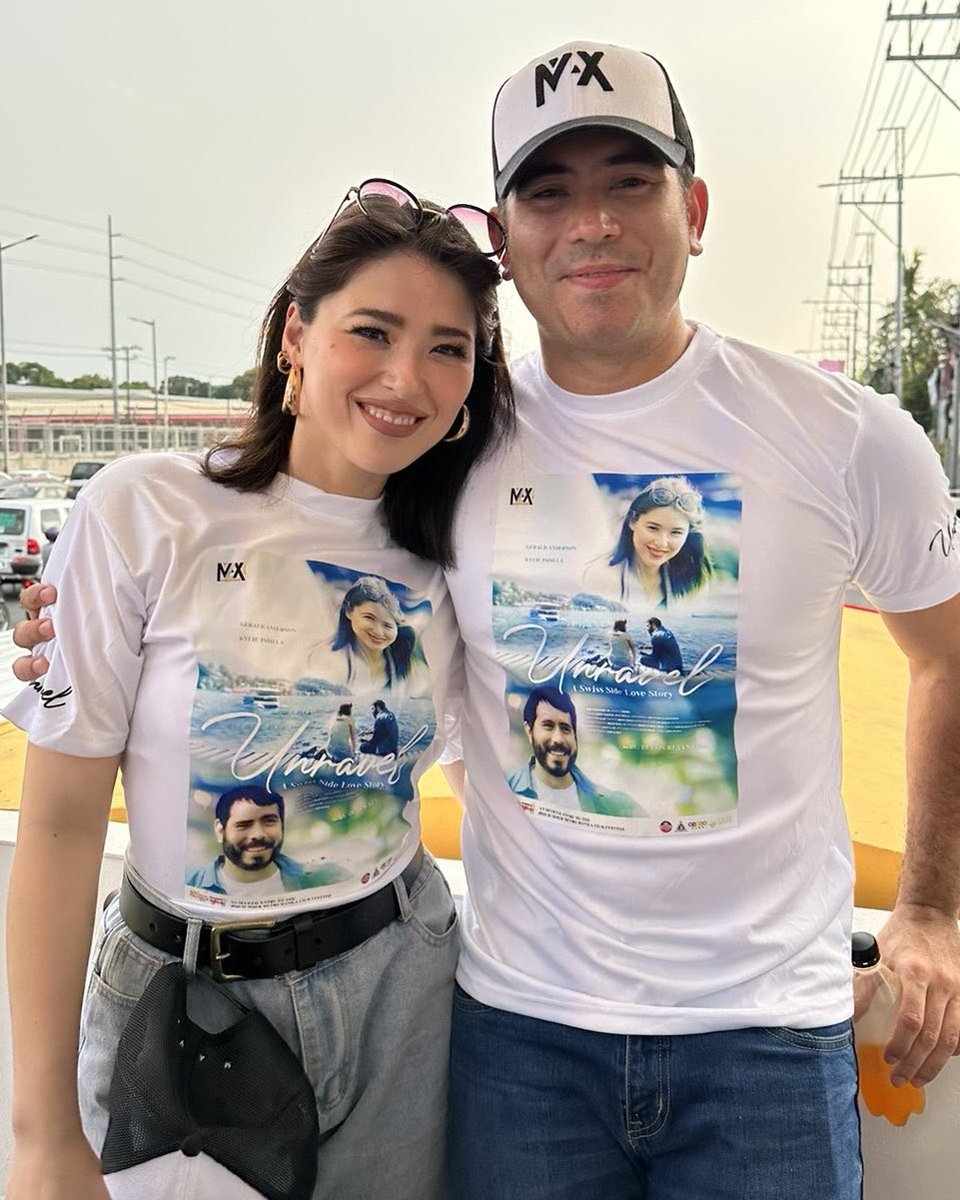 Sparkle_GMA's tweet photo. #Unravel stars Kylie Padilla and Gerald Anderson are all smiles here at the Summer MMFF Parade of Stars. ✨

The movie is set to premiere this April 8 in cinemas nationwide! Watch the full trailer here 🔗 https://t.co/XonIMLh3cs

#KyliePadilla https://t.co/LNnCWpuOll