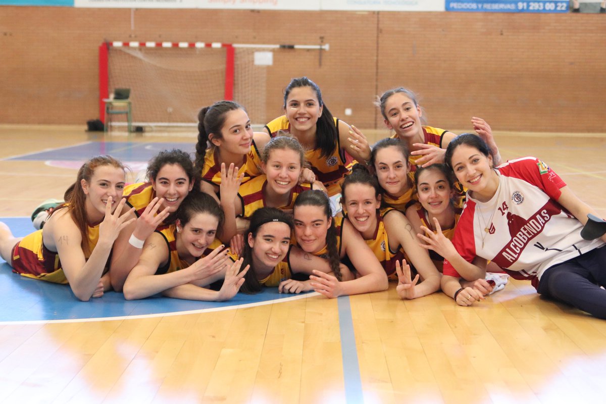 FBMadrid's tweet photo. Vantage Towers @cbalcobendas completa la fase final de la #LigaAhorramas júnior fem. al vencer por 71-53 a un @B_ParqueSureste que nunca bajó los brazos.

Atalia Ballesteros (Alcobendas) 18 pts.
Eva Rodrigo (Rivas) 14 pts.
Acta digital en @SwishAllHoops 
https://t.co/A3s1YH6GTN https://t.co/YTeEsLhmvW