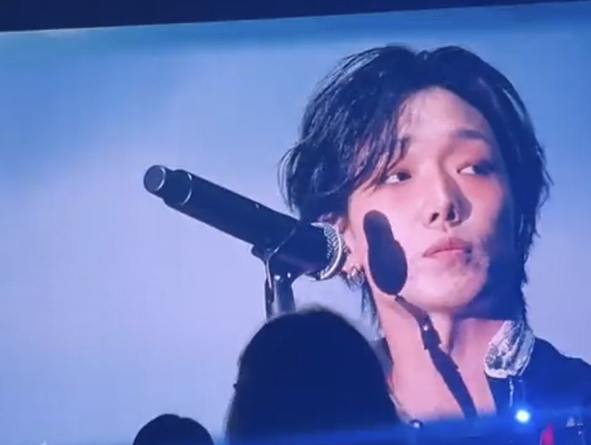 BOBBY 😭😭

#BOBBY #바비 #バビ <a href="/bobbyranika/">김지</a>