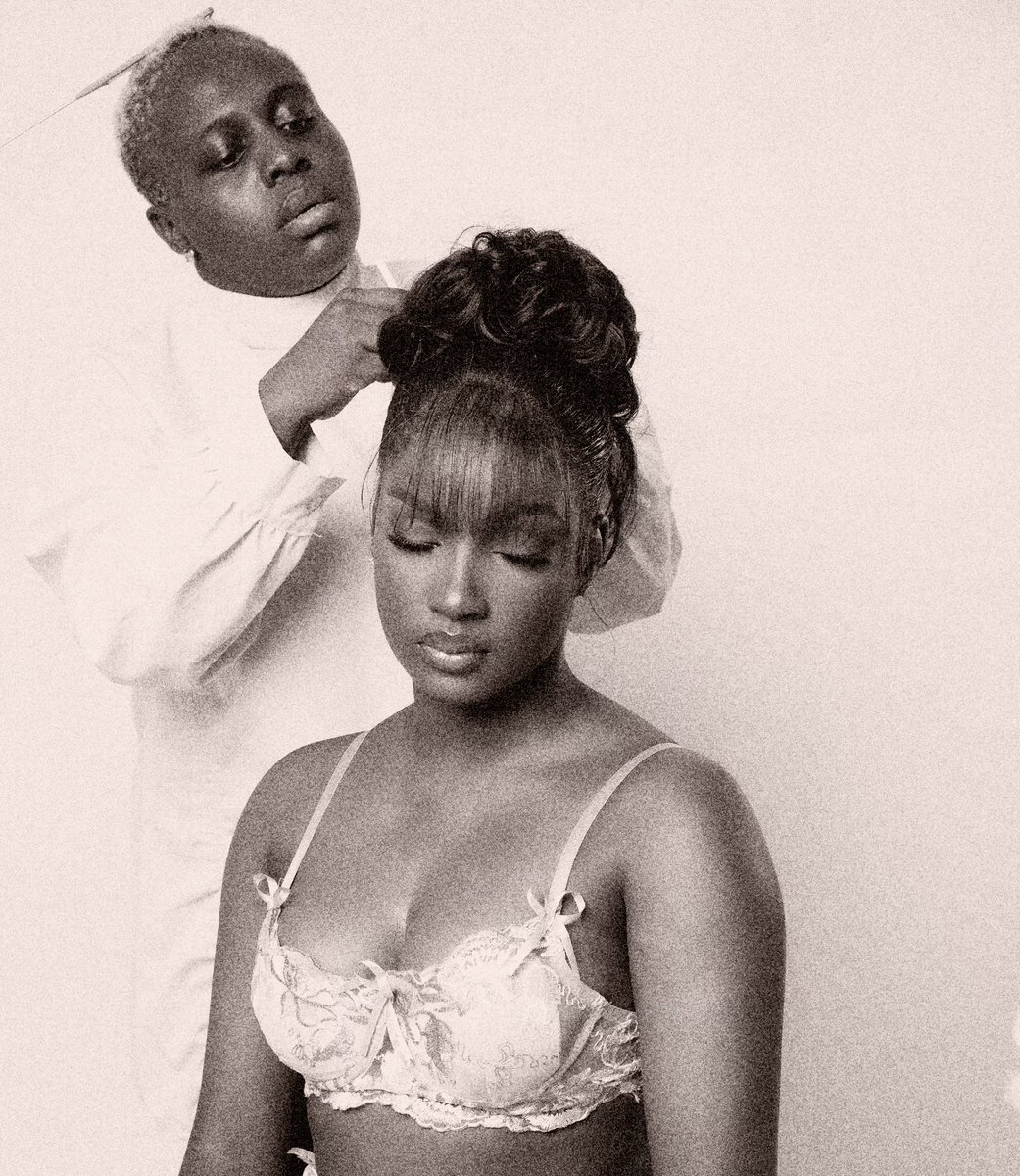 officialsaskay's tweet photo. What song/album cover is this? https://t.co/eZXxBH9UiT