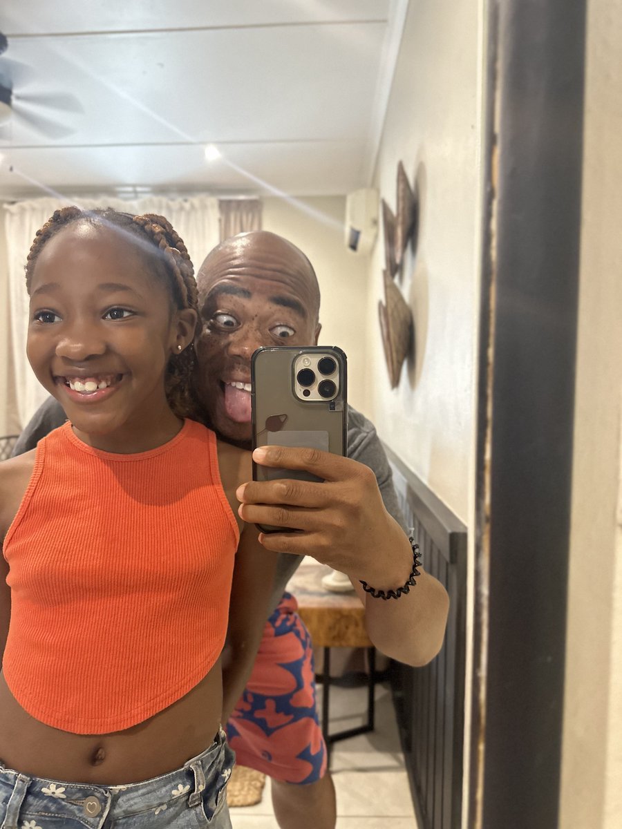 Mr_Ndash's tweet photo. Day 4 : Tourist things Eswatini 🇸🇿 #daddyndaughter Road tripping https://t.co/ktABJbvpW9