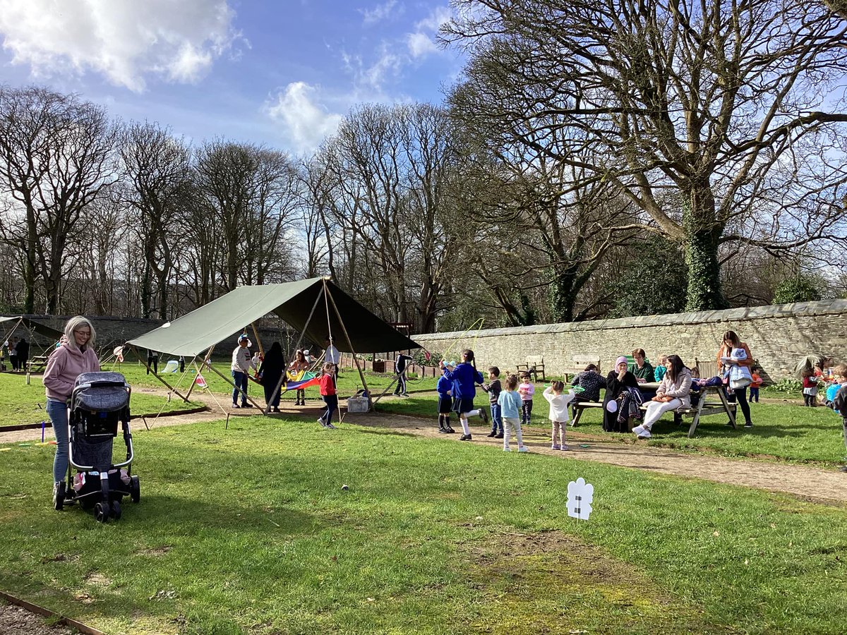 thewomenscen's tweet photo. On Thursday we were doing what we do best, providing an Easter Event for the families of DCSDC. Thank you to the National Lottery Community Fund for funding our Recover Rebuild and Renew project. #mumswellbeing #childsdevelopment #integration #reducedisolation.
@TNLComFundNI https://t.co/ottEj8ujfc