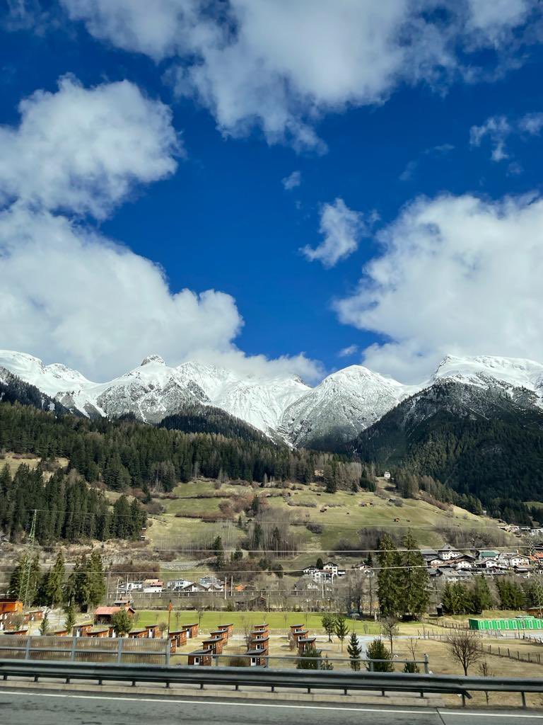 STACSSki23's tweet photo. Arrived at last! Food now in the system after a restful night on the coach. All managed to get good rest! Now off to get our skis fitted and hit the slopes 🎿⛷️ https://t.co/fgoNjM1DFW