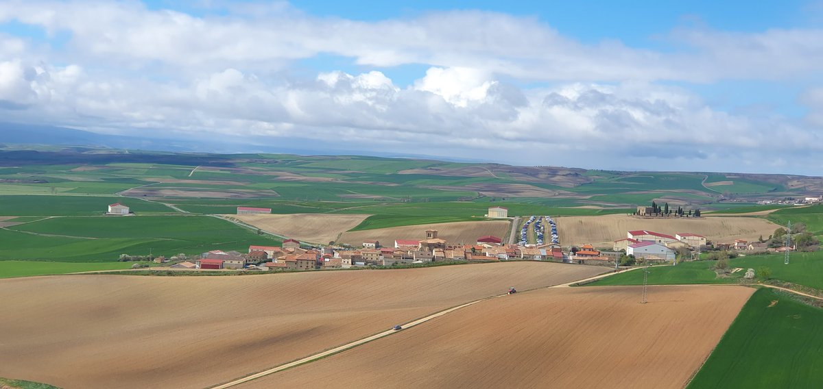 iisgoor's tweet photo. Otra jornada conociendo #LaRioja
Hoy ha tocado #Foncea
#FonceaTrail de La Rioja Mountain Race
😍😍😍 https://t.co/oFcf07ufov