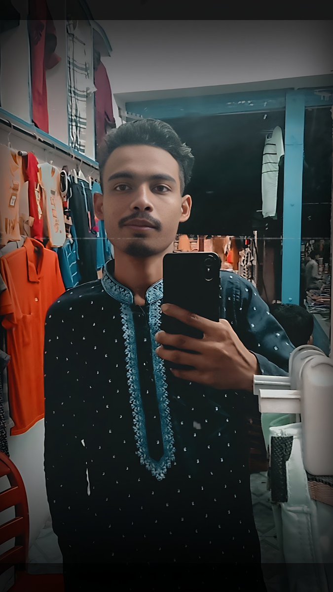 MDRASED111's tweet photo. সে আমার হয়েও আমার না 🖤 https://t.co/0wLhVovaR5