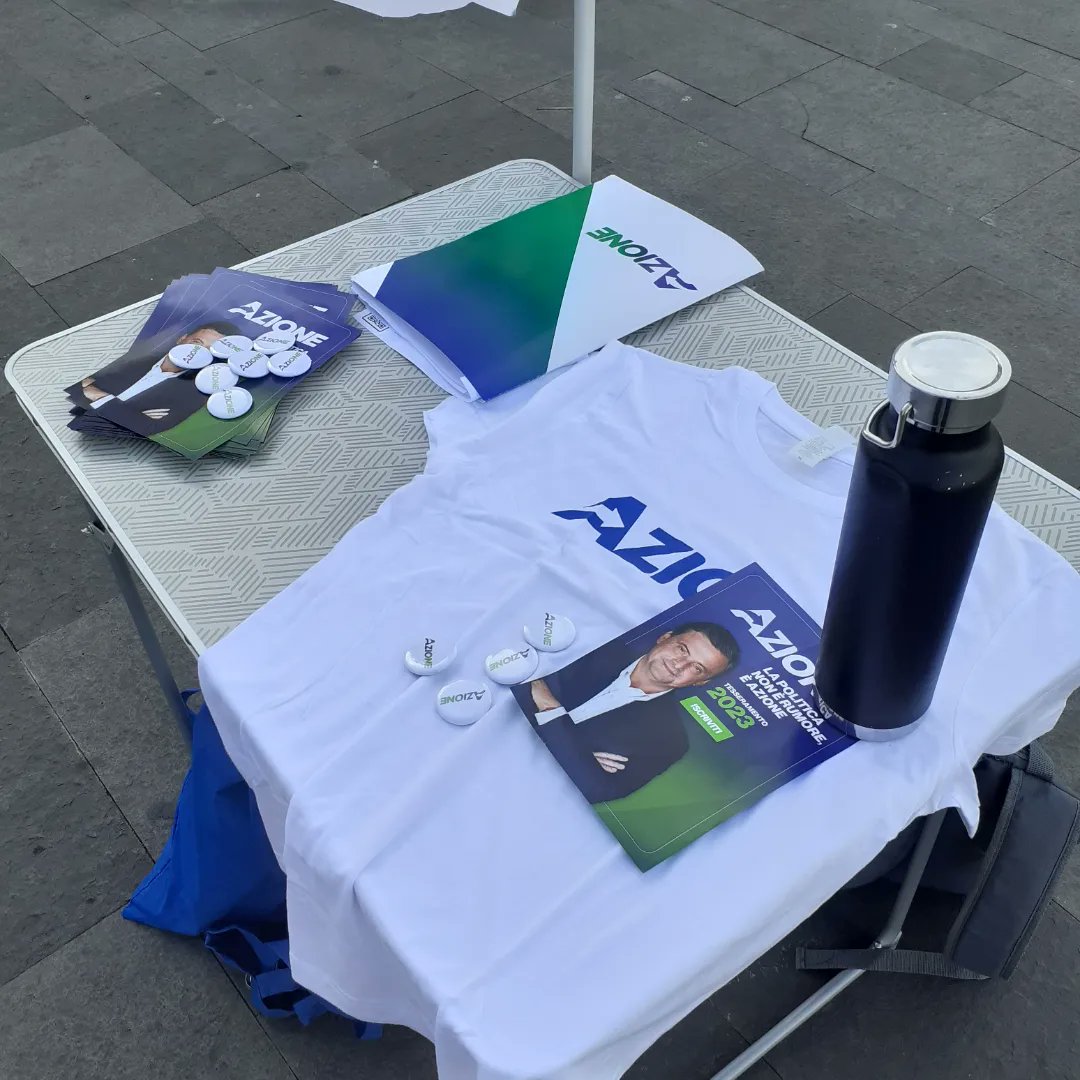 Azione_RomaV's tweet photo. Alcuni scatti del banchetto di ieri a Centocelle per il #Tesseramento2023 🟢🔵 @Azione_it @Roma_in_Azione https://t.co/VF2XbBWSNg