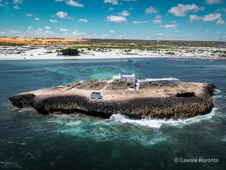 Shueb_dirie's tweet photo. #Xeebta jasiira
Halaakni waa xeebata jasiira.
Waxay magaalada mogadisho ujirtaa 30km. Maamulahaana waxay hoostagtaa.kgs.soomalia๐ธ๐ด
#Somalia๐ธ๐ด https://t.co/OXWSLgBXdw