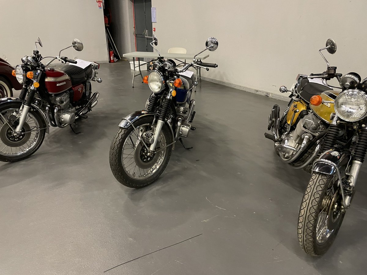 Le Mans Auto Moto Rétro -centre des expositions #lemans 

Aujourd’hui à 14h début de la vente aux enchères animée par Balsan Enchères

56 lots sont proposés interencheres.com/vehicules/vent…